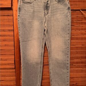 Seven7 Women's Light Blue Straight Leg Jeans